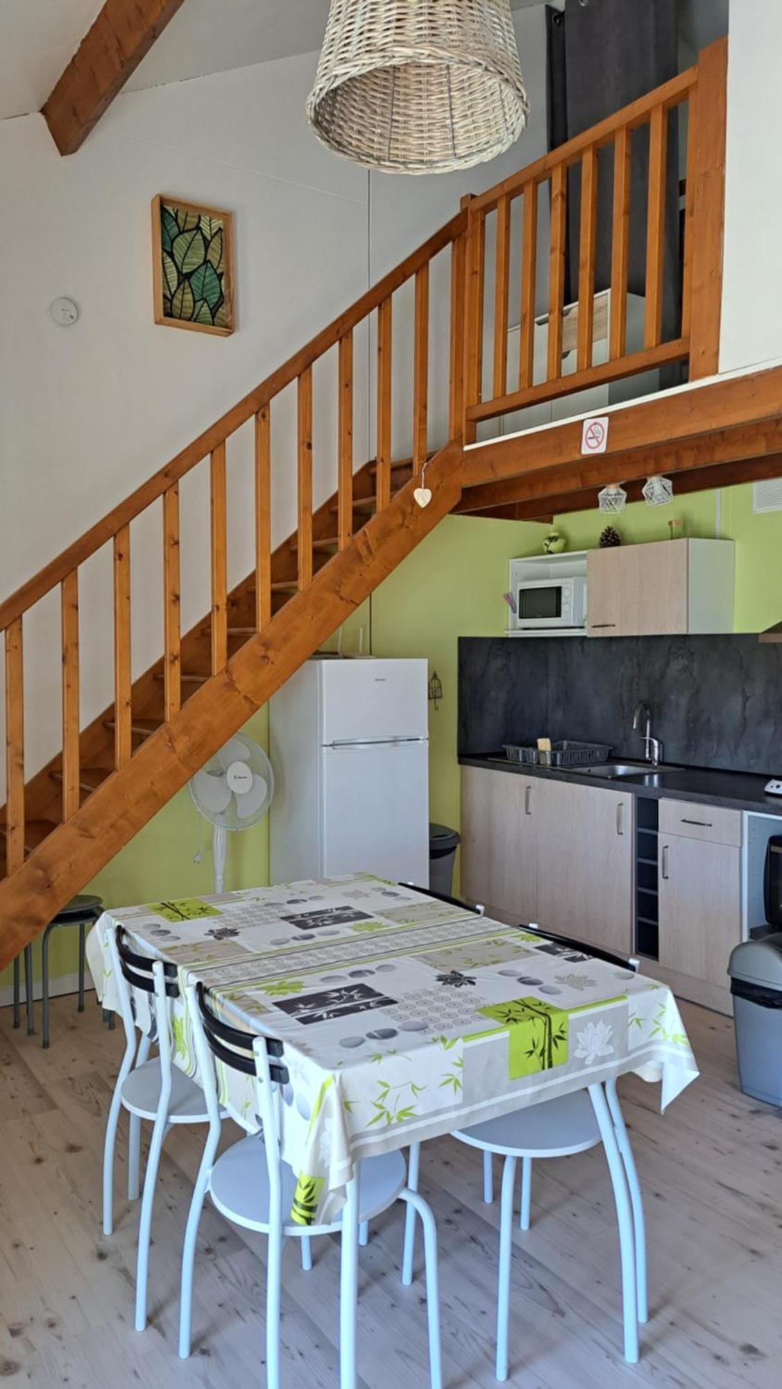 Les Petits Chassezac Villa Grospierres Exterior photo